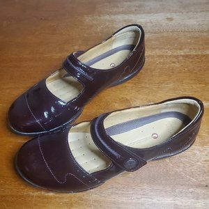 Clarks "Unstructured" Mary Jane style - comfort flat